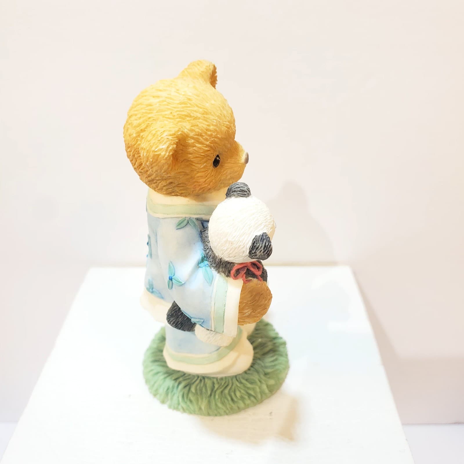 Vintage 1996 Cherished Teddies Lian Our Friendship Spans Many Miles Figurine - Thumbnail 2