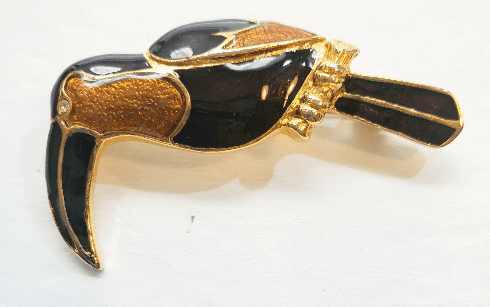 Vtg Gold Tone Metal and Enamel Rhinestone Eye Toucan Tropical Bird Brooch Pin - Thumbnail 2