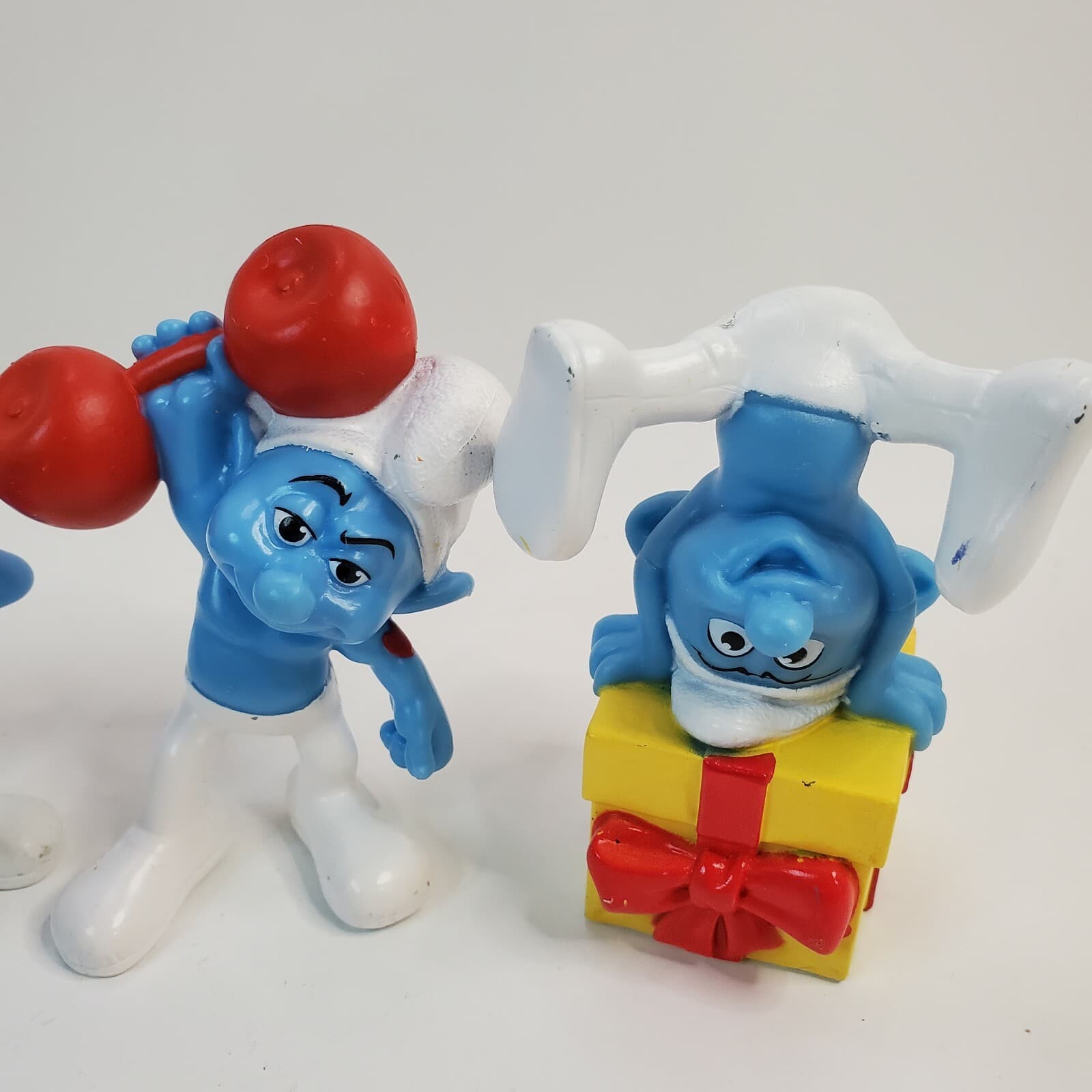 Lot of 4 Smurf Figurines McDonalds Happy Meal Toys 2011 PVC Peyo 3" Tall Hefty - Thumbnail 3