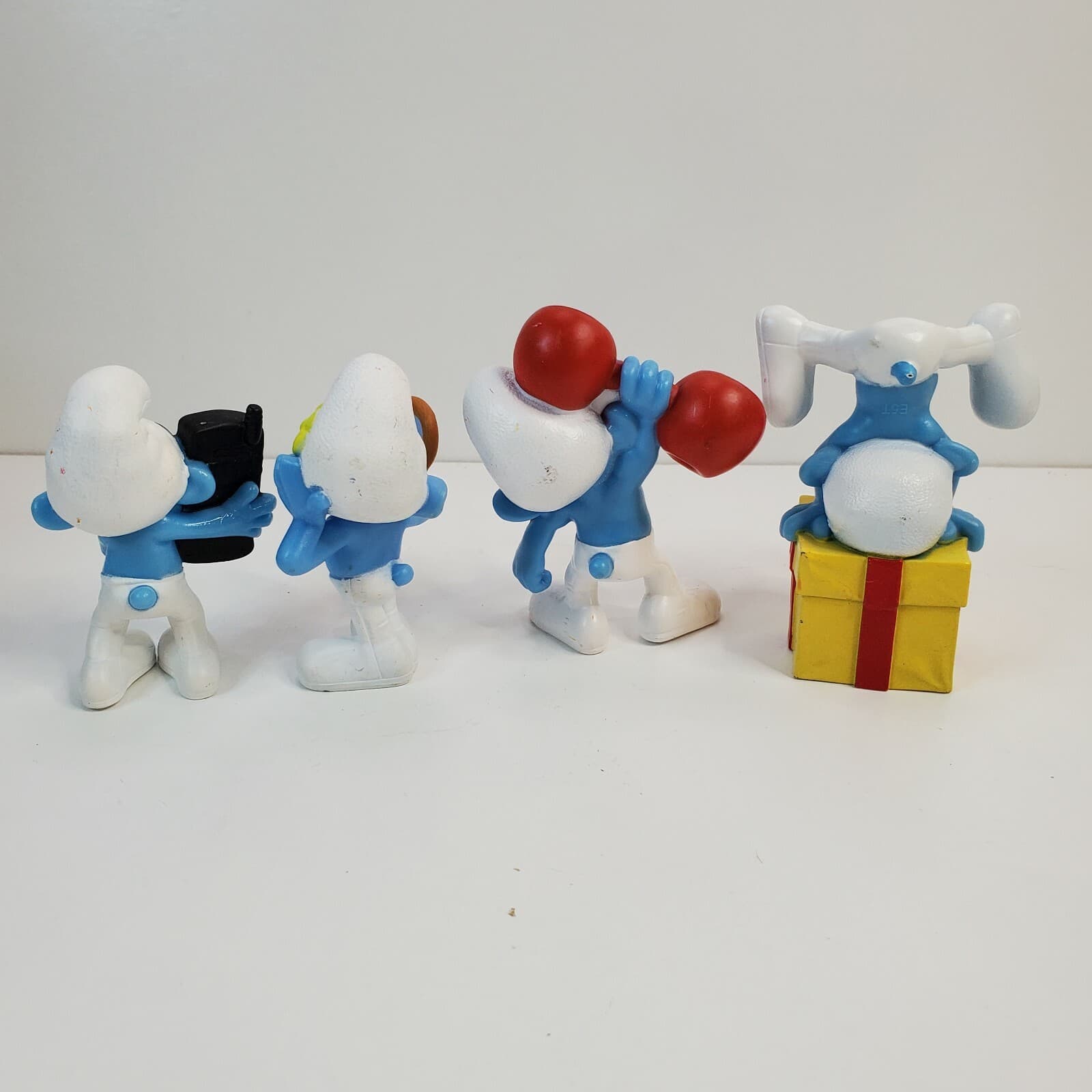 Lot of 4 Smurf Figurines McDonalds Happy Meal Toys 2011 PVC Peyo 3" Tall Hefty - Thumbnail 4