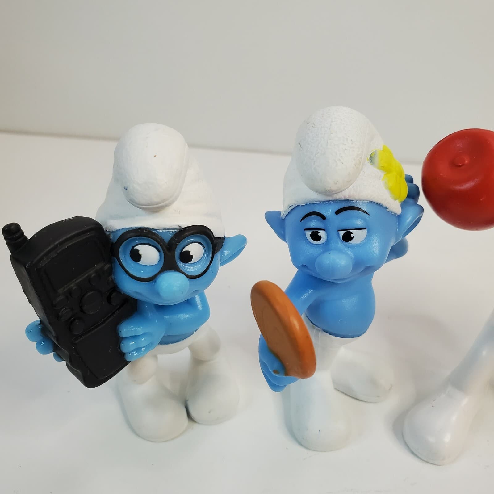 Lot of 4 Smurf Figurines McDonalds Happy Meal Toys 2011 PVC Peyo 3" Tall Hefty - Thumbnail 2