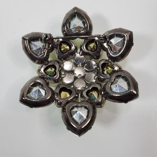 Green Heart Shaped Faceted Rhinestones Flower Floral Brooch Pin Jewelry - Thumbnail 2