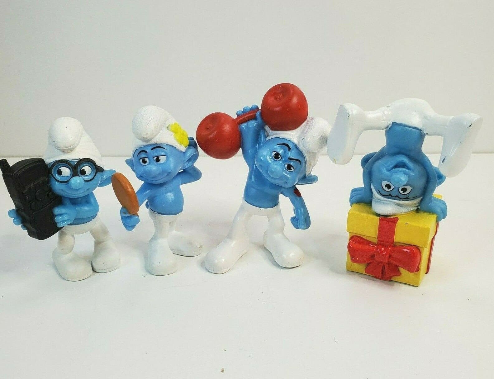 Lot of 4 Smurf Figurines McDonalds Happy Meal Toys 2011 PVC Peyo 3" Tall Hefty