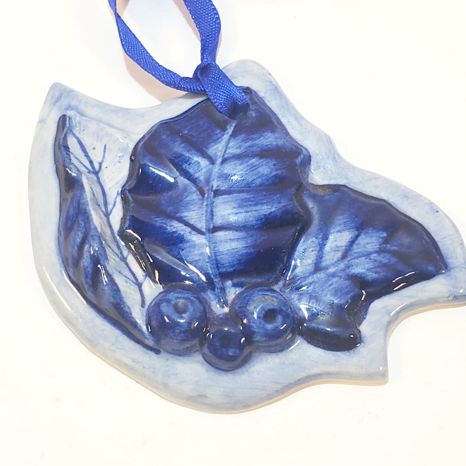 2 Delft Blue and White Holland Ceramic Christmas Tree Ornaments Holly Dutch Girl - Thumbnail 3