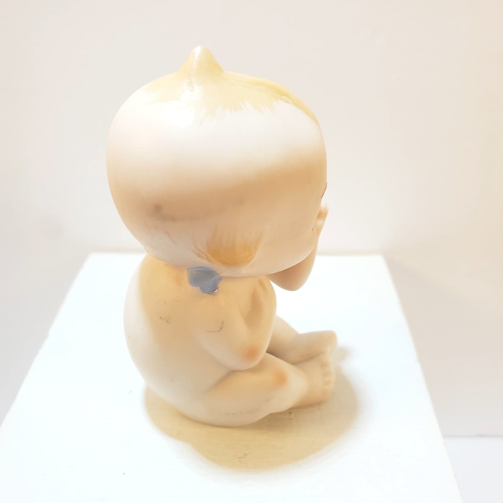 Vintage Kewpie Sucking Thumb Bisque Blue Wing Cherub Figurine Made In Japan - Thumbnail 2