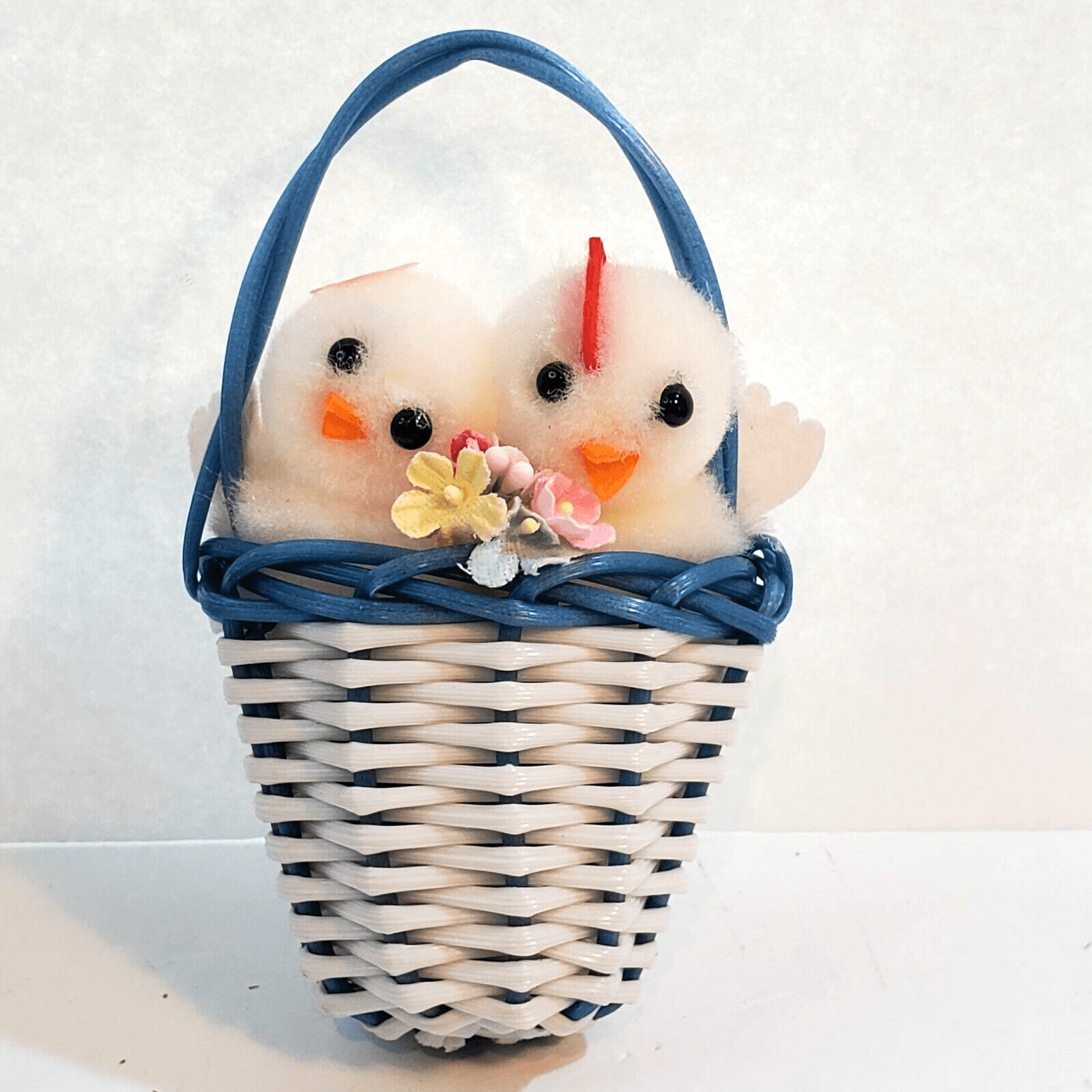 Vtg Mini Pom Pom Chicks Chickens in Nylon Weaved Easter Basket Blue White Decor