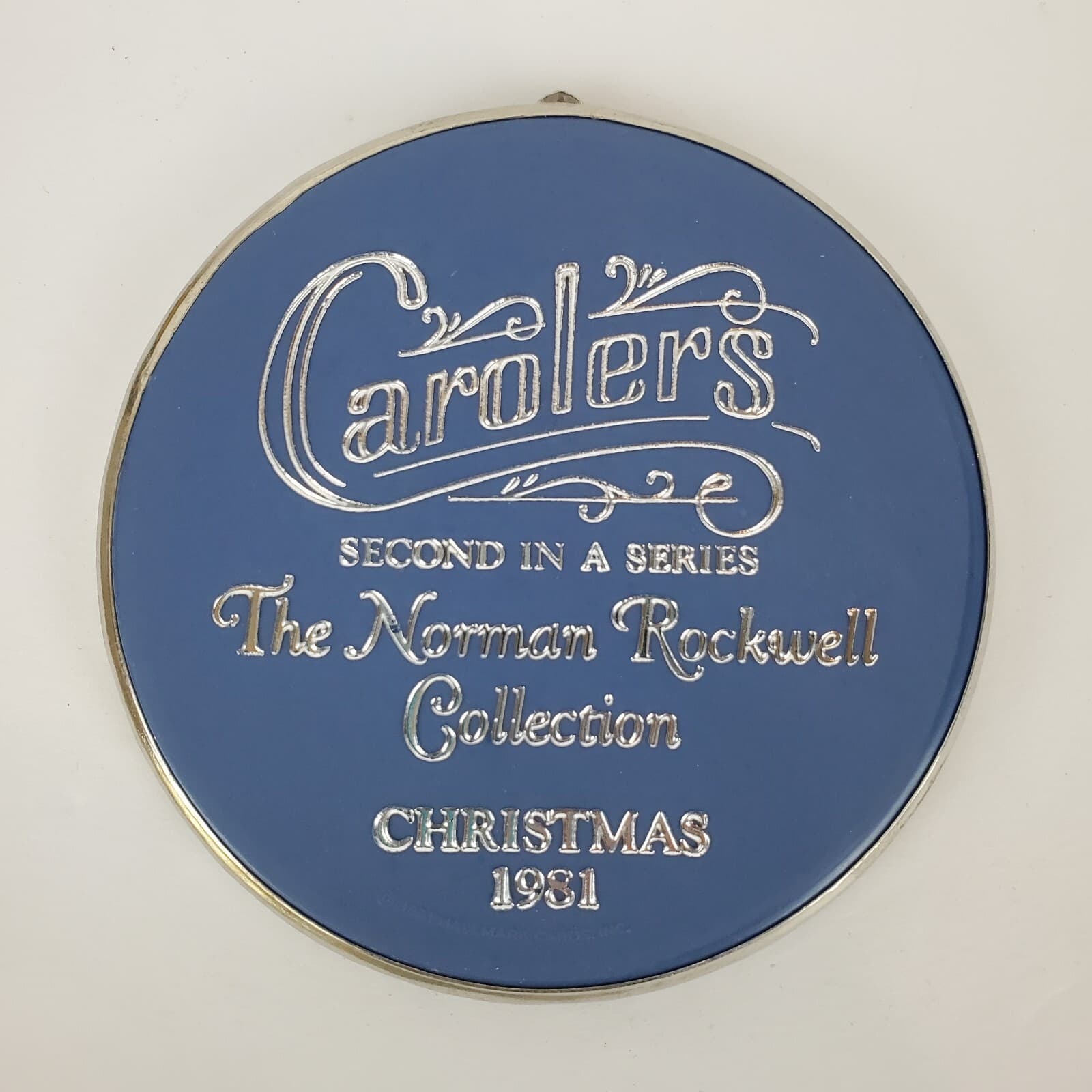 Vintage Hallmark Norman Rockwell Cameo Series Christmas Ornament 1981 Carolers - Thumbnail 2