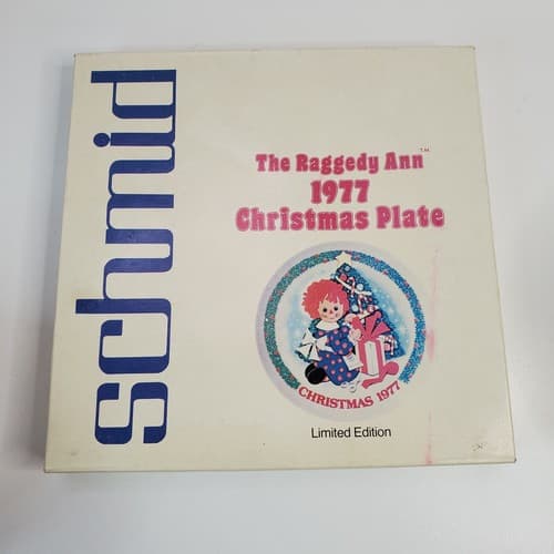 Vintage Schmid 1977 Raggedy Ann Limited Edition Christmas Ceramic Plate 7.25" - Thumbnail 4
