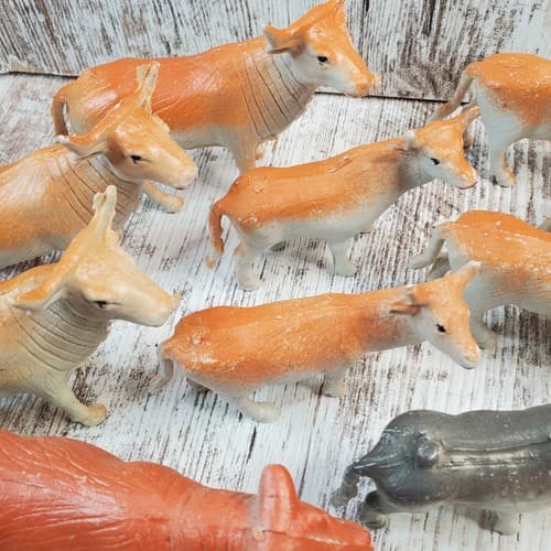 13 Vintage Unbranded Lightweight Plastic Farm Animal Toy Figure Cow Calf Donkey - Thumbnail 3