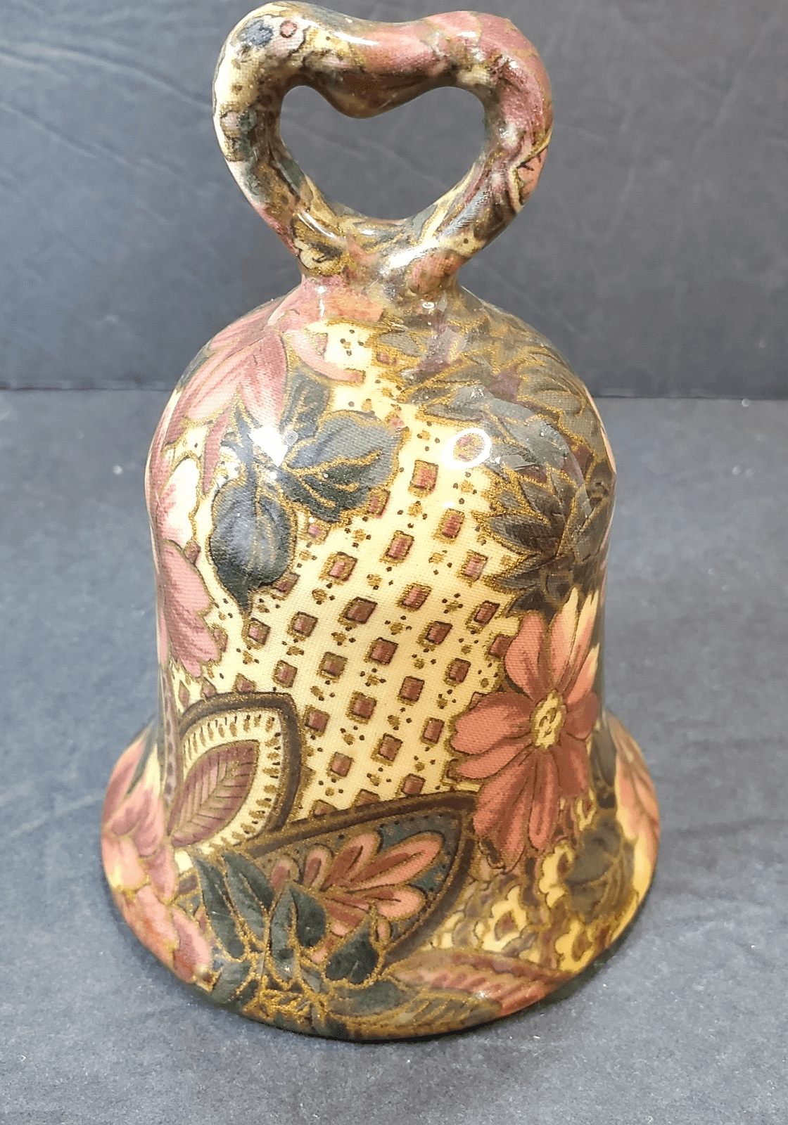 Vintage 1994 Patricia Reach Decoupage Ceramic Floral Bell Heart Shaped Handle