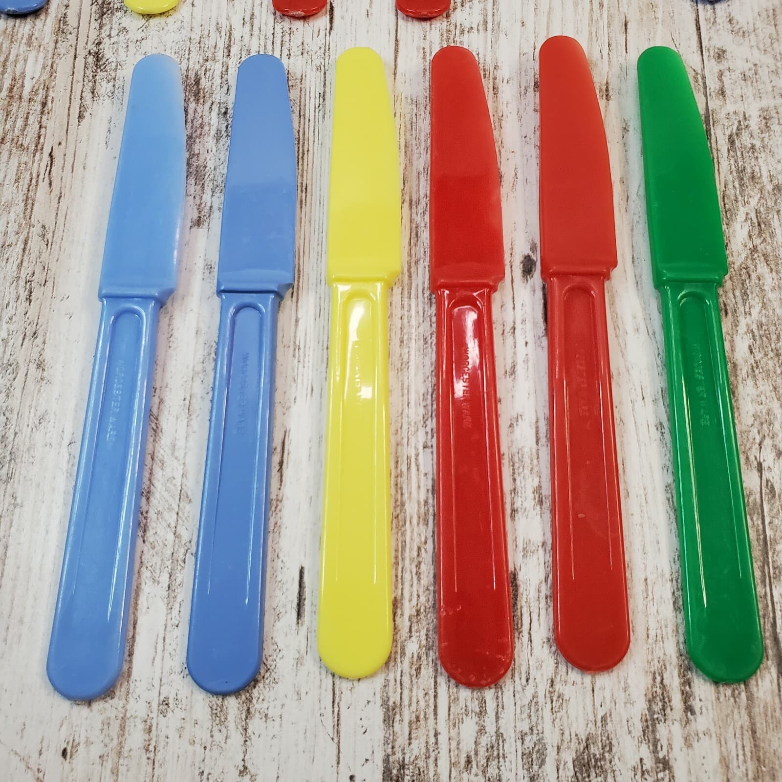 Vintage Worcester Ware 17 Piece Kids Plastic Play Flatware Forks, Spoons, Knives - Thumbnail 4