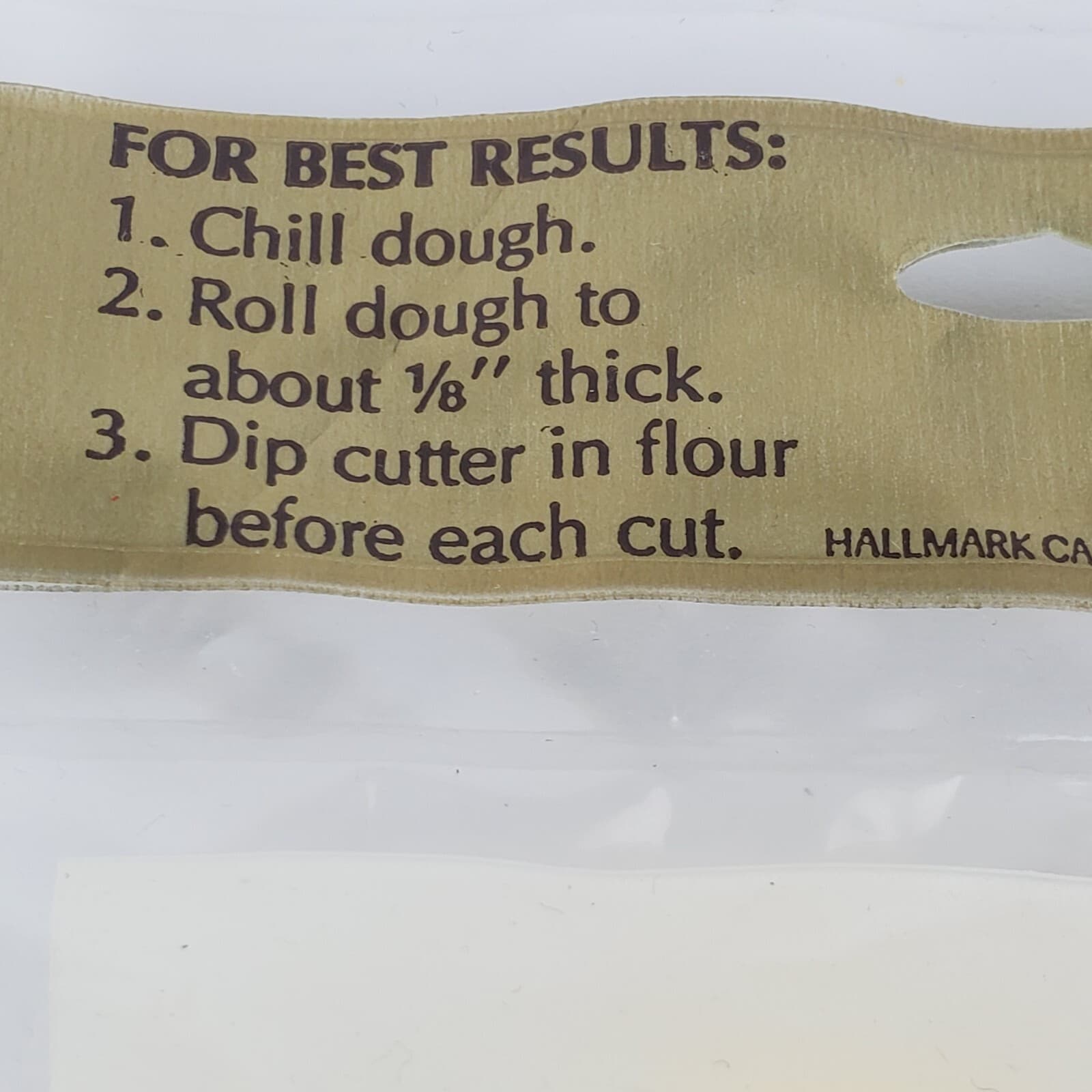 Vintage Hallmark Disney Donald Duck Yellow Plastic Cookie Cutter NOS Sealed - Thumbnail 3