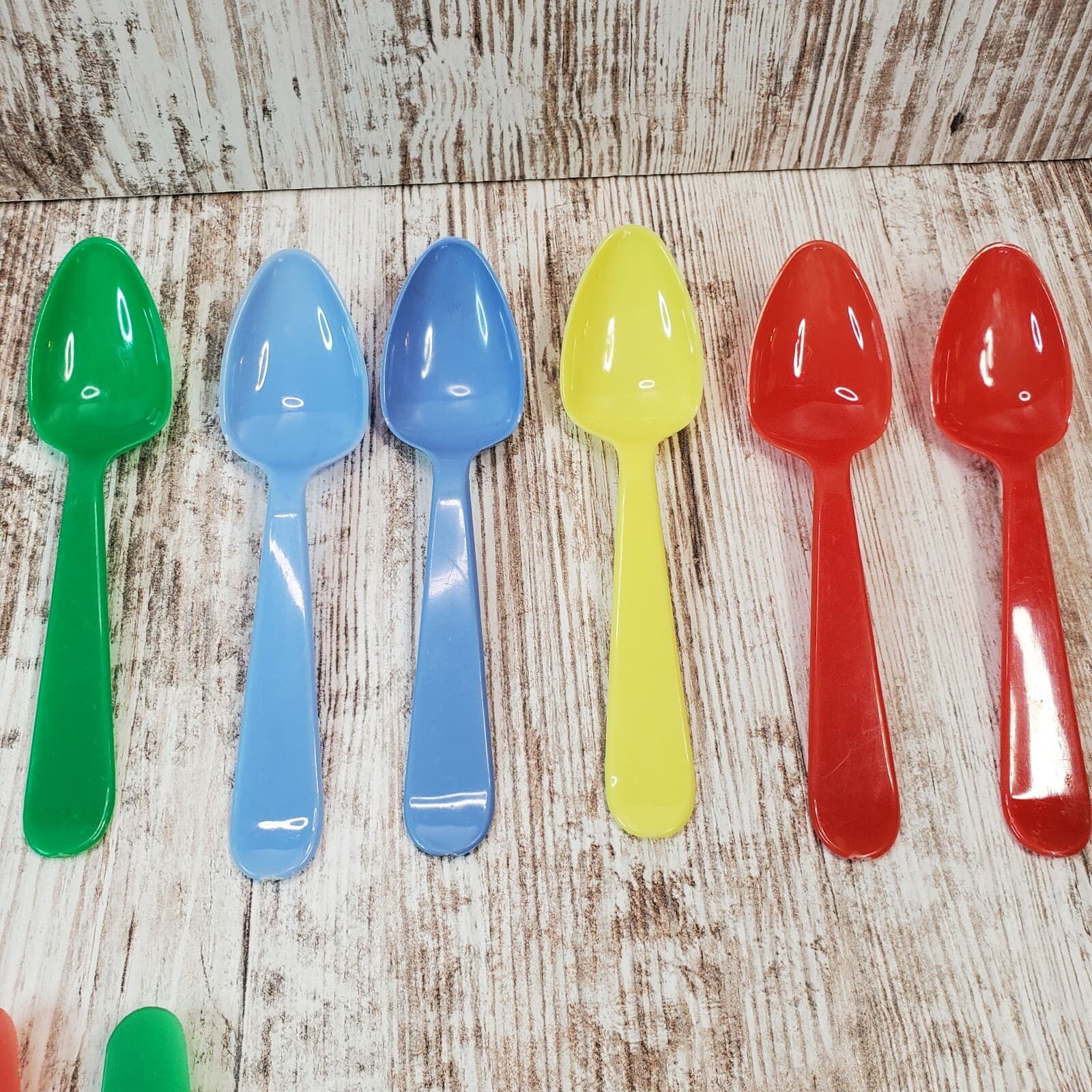 Vintage Worcester Ware 17 Piece Kids Plastic Play Flatware Forks, Spoons, Knives - Thumbnail 2