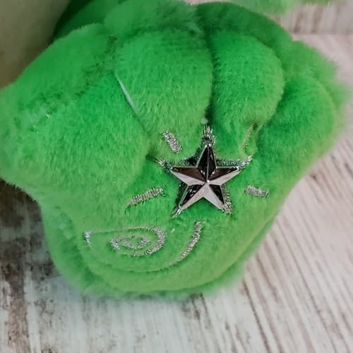 Russ Berrie 2006 Shining Stars Sitting Spotted Green Frog Plush 8" - 10" - Thumbnail 3