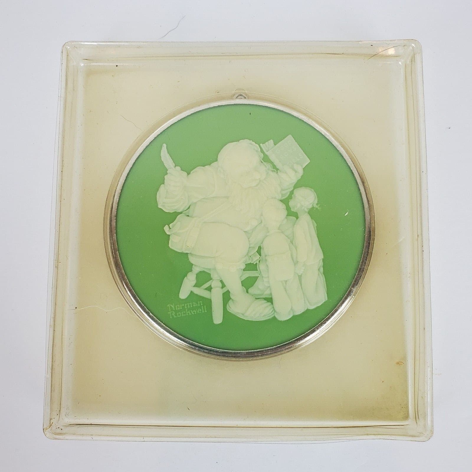 Vtg Hallmark Norman Rockwell Cameo Series Christmas Ornament 1980 Santas Visitor - Thumbnail 3