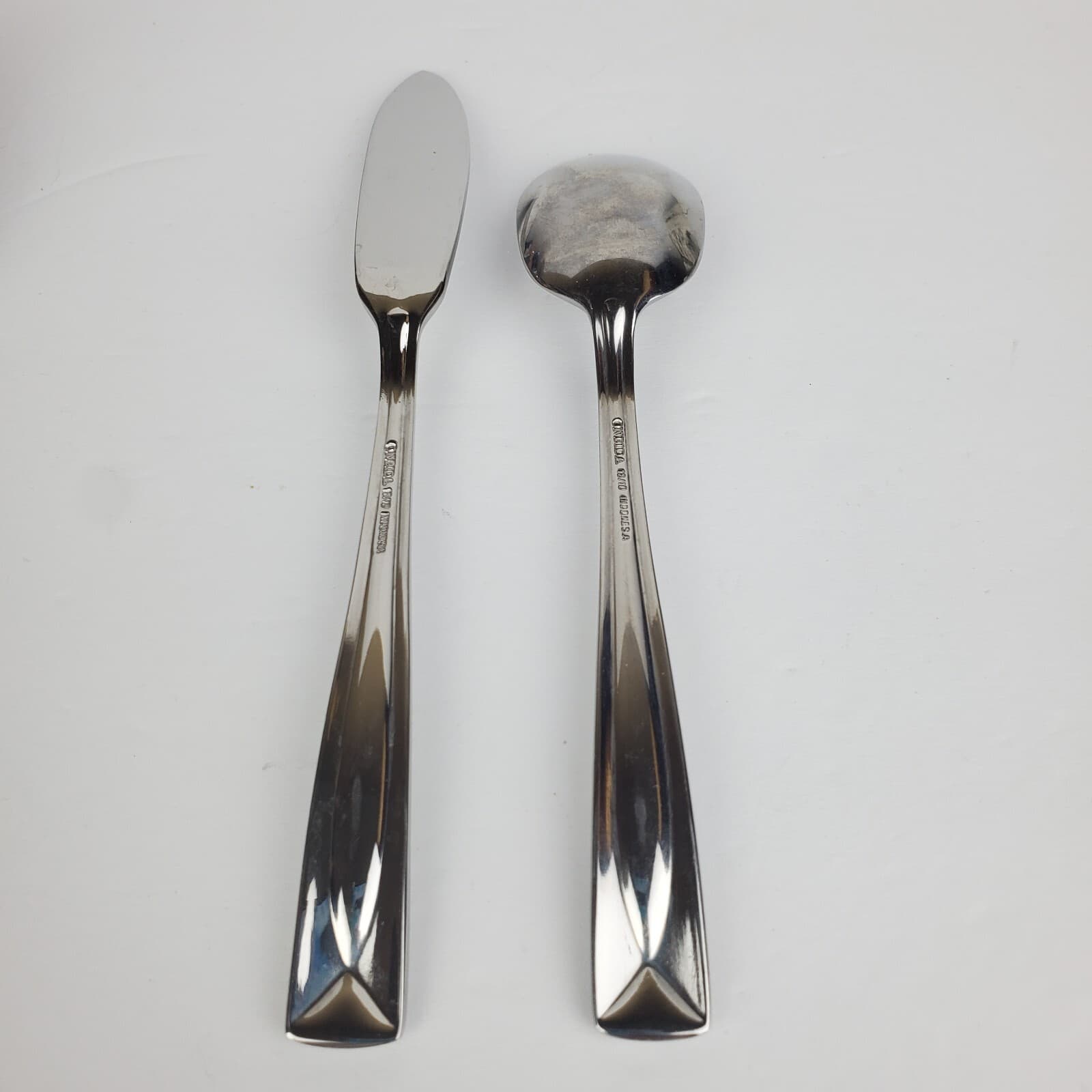 Set of 2 Oneida Glossy Lincoln Butter Knife and Sugar Spoon Stainless Steel - Thumbnail 2