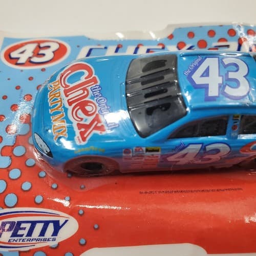 The Original Chex Party Mix Blue #43 DIe Cast Richard Petty Race Car, 2002 - Thumbnail 2