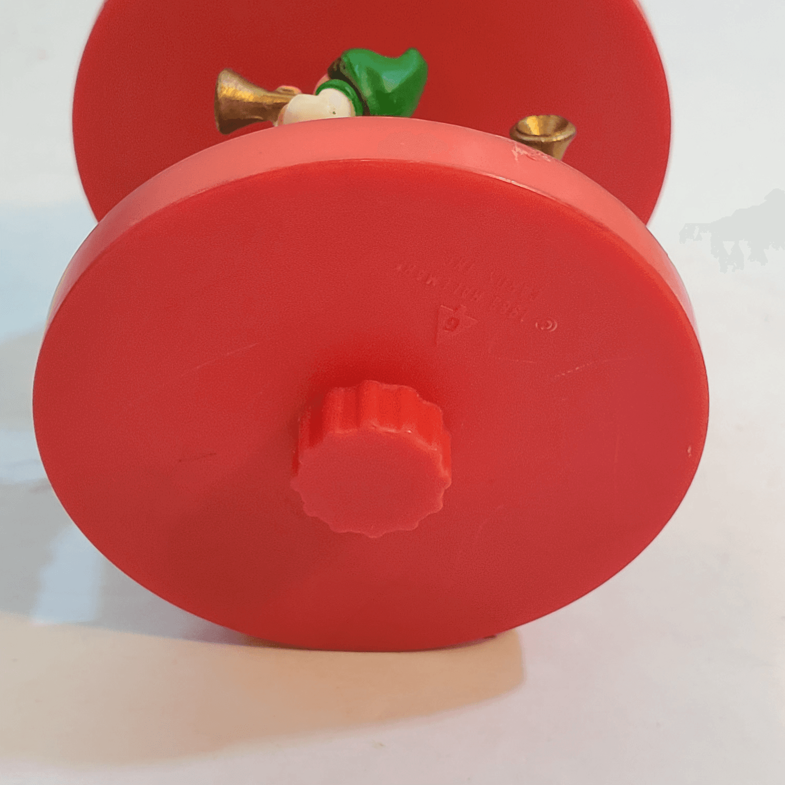 Vintage 1983 Hallmark Cards Santa Carousel #6 in the series Christmas Ornament - Thumbnail 5