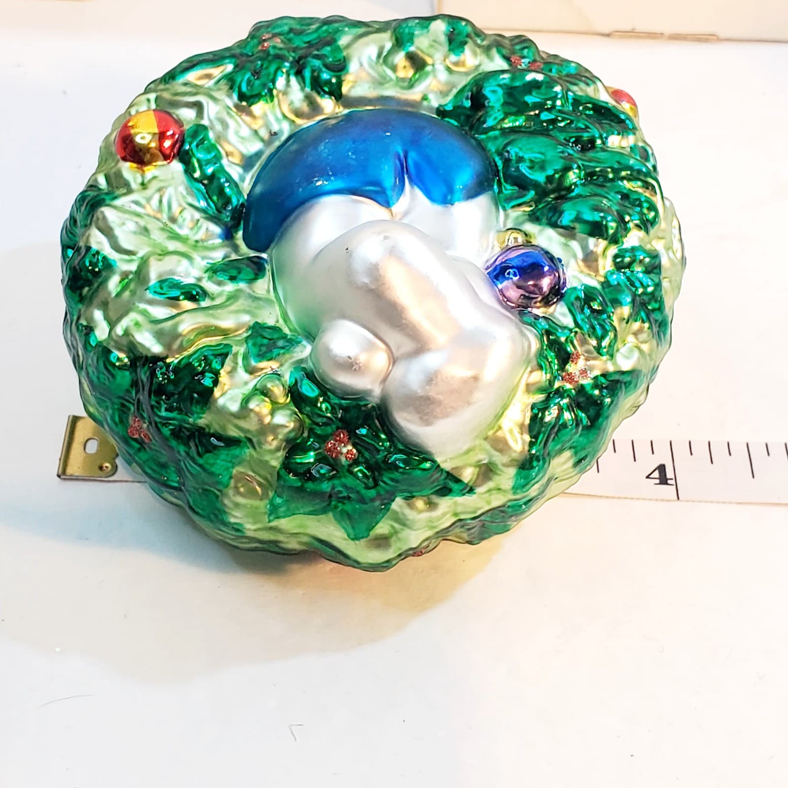 Vintage Blown Glass Snowman Jumping Through a Wreath Christmas Ornament - Thumbnail 5
