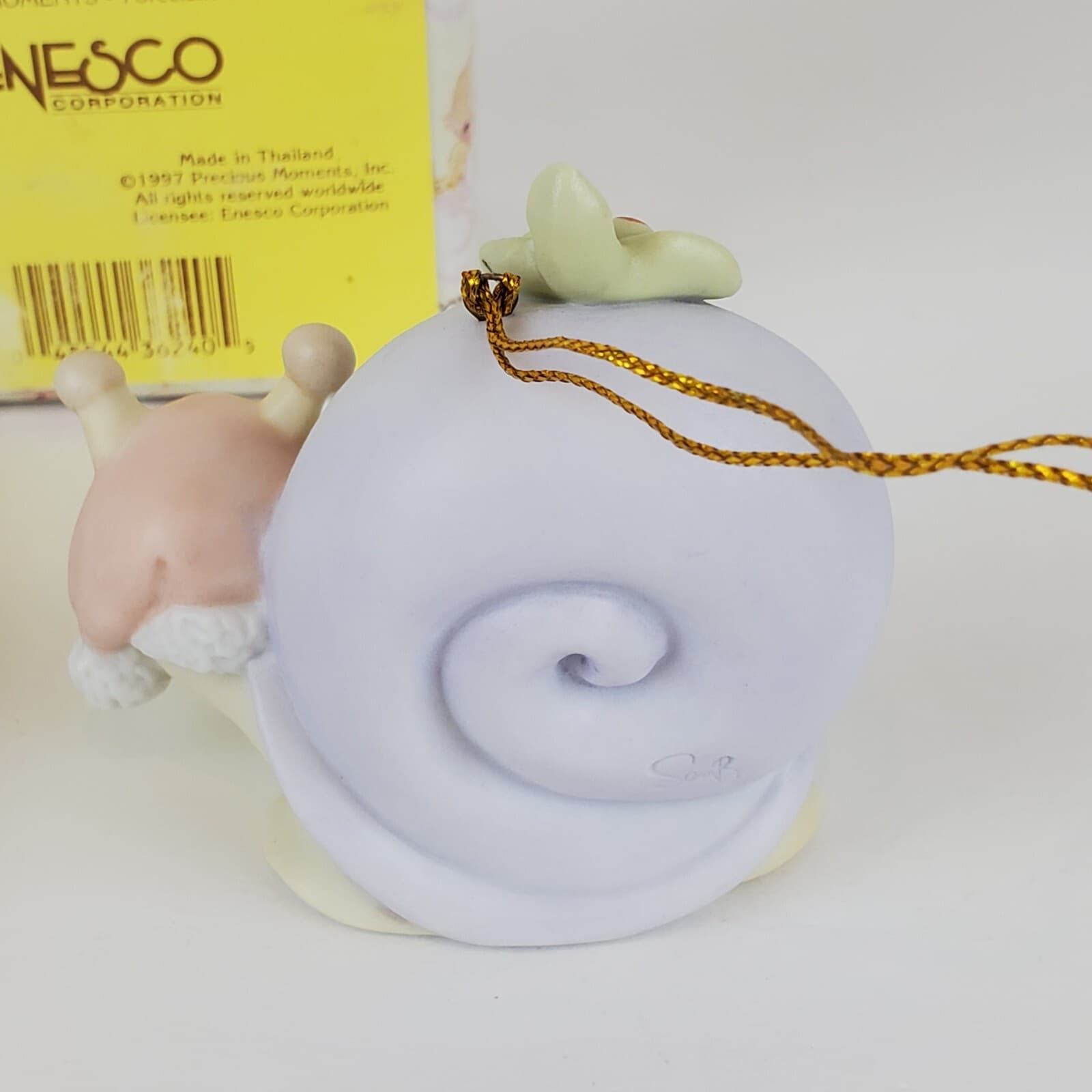 Vintage Precious Moments Ornament Slow Down For The Holidays 1997 Snail w/ Hat - Thumbnail 3