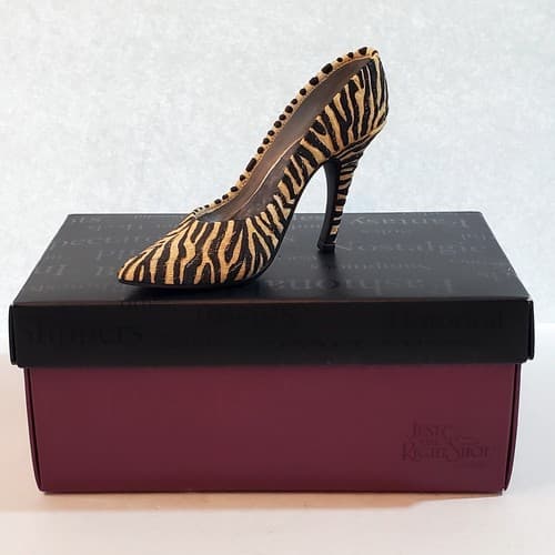 Vintage 1999 Collectible Just The Right Shoe By Raine Willits Serengeti #25025