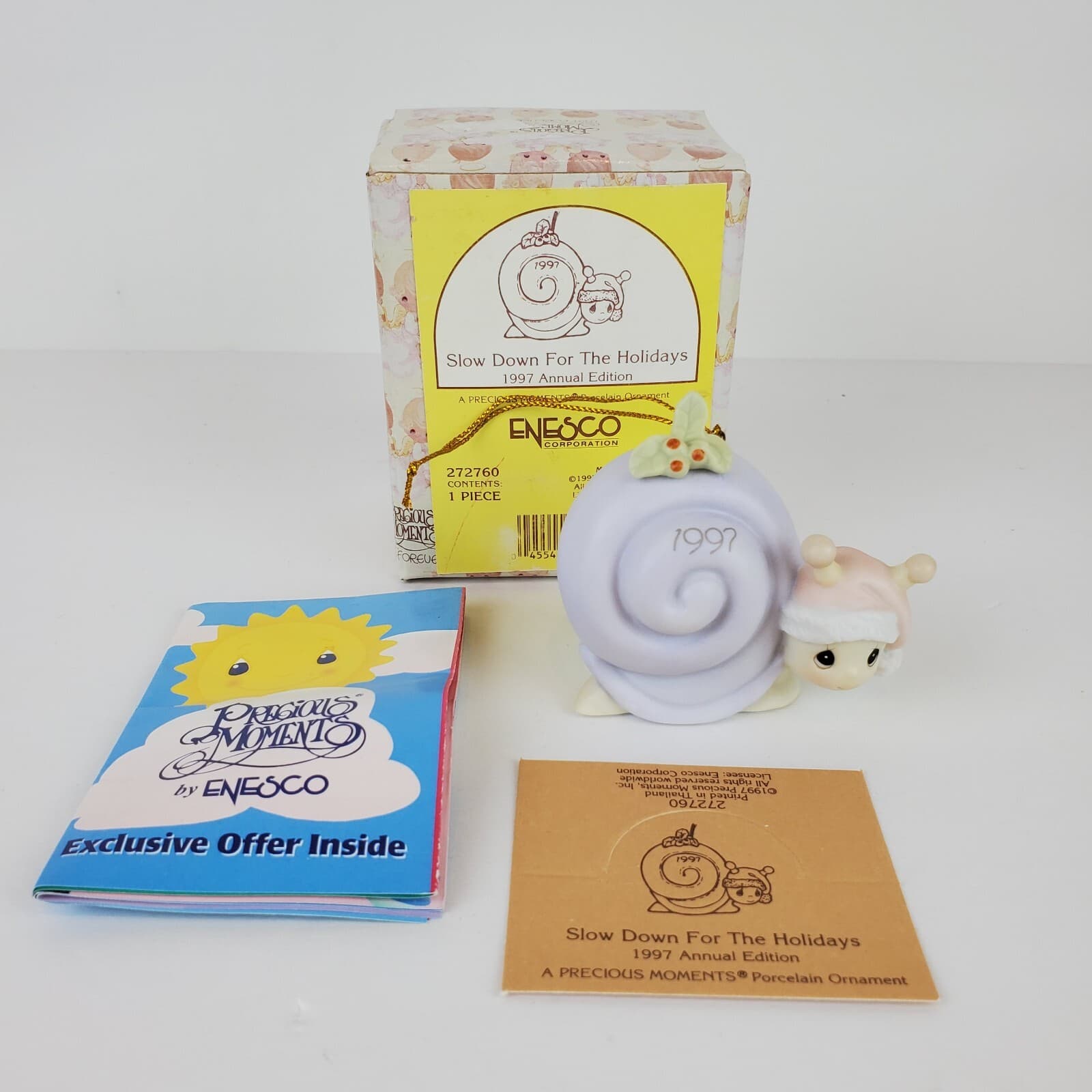 Vintage Precious Moments Ornament Slow Down For The Holidays 1997 Snail w/ Hat - Thumbnail 2