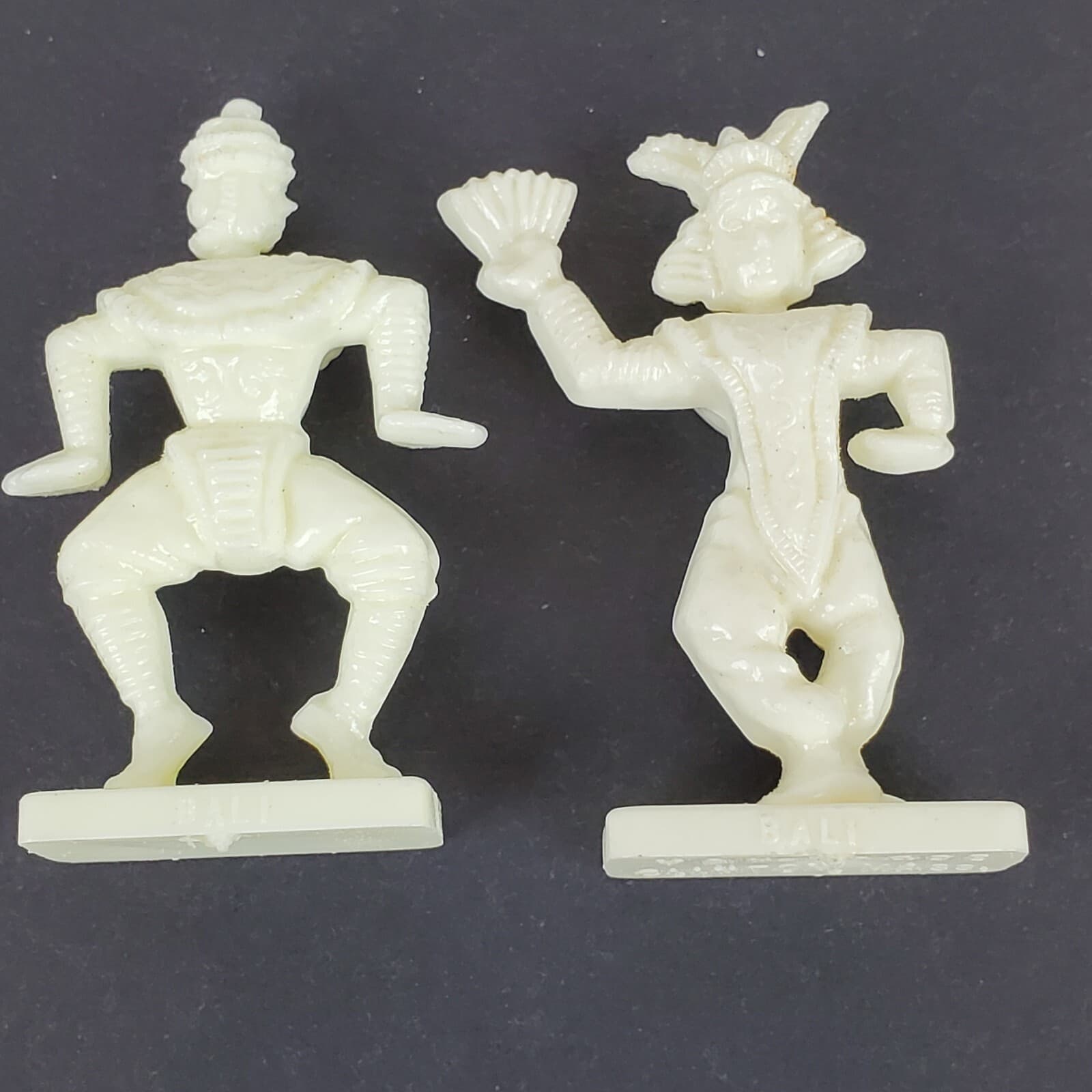 4 Vtg Van Brode Co. Figures Around The World Hawaii W. Indies Cereal Premiums - Thumbnail 4