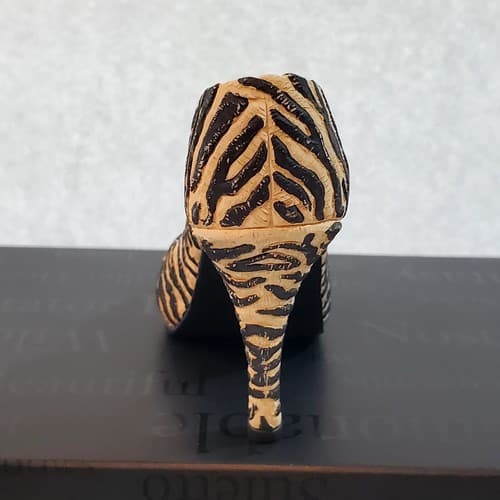 Vintage 1999 Collectible Just The Right Shoe By Raine Willits Serengeti #25025 - Thumbnail 5
