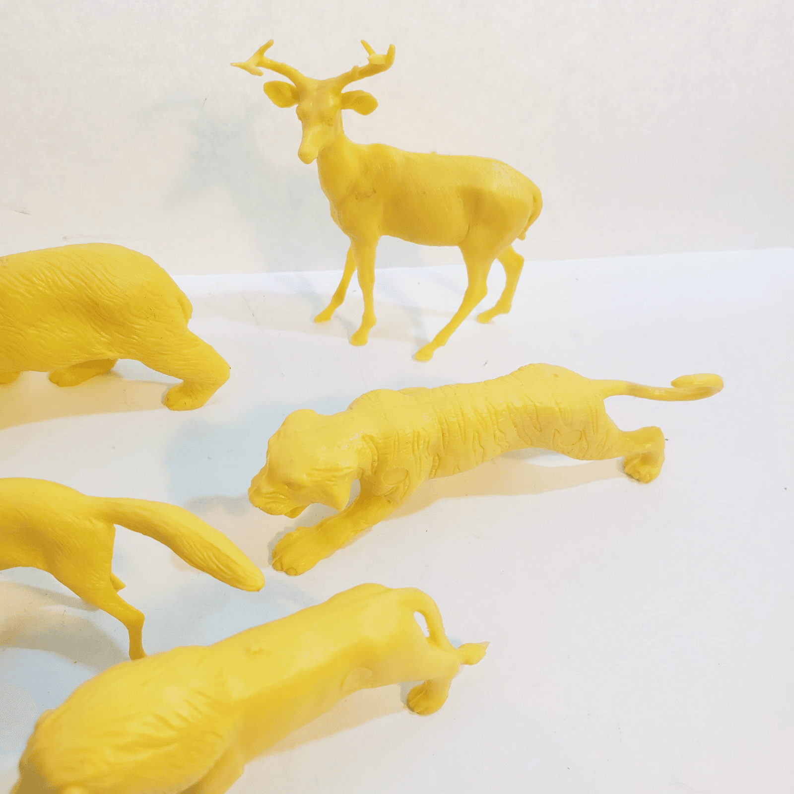 Lot of 7 Yellow Hard Molded Plastic Wild Animals Lion Monkey Fox Bear Hippo Deer - Thumbnail 4