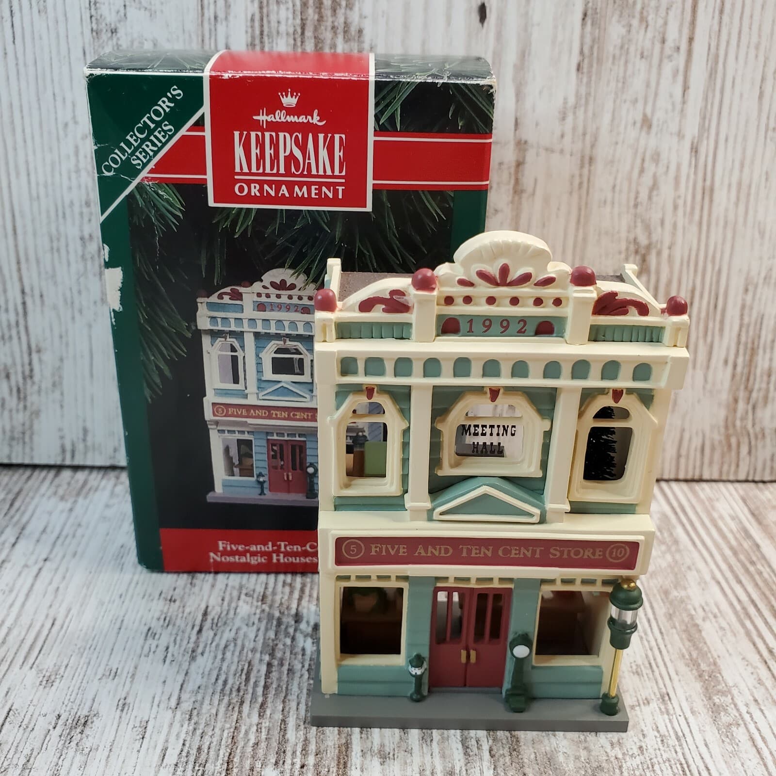 Vintage Hallmark 1992 Five and Ten Cent Store 9th In Nostalgic Houses And Shops