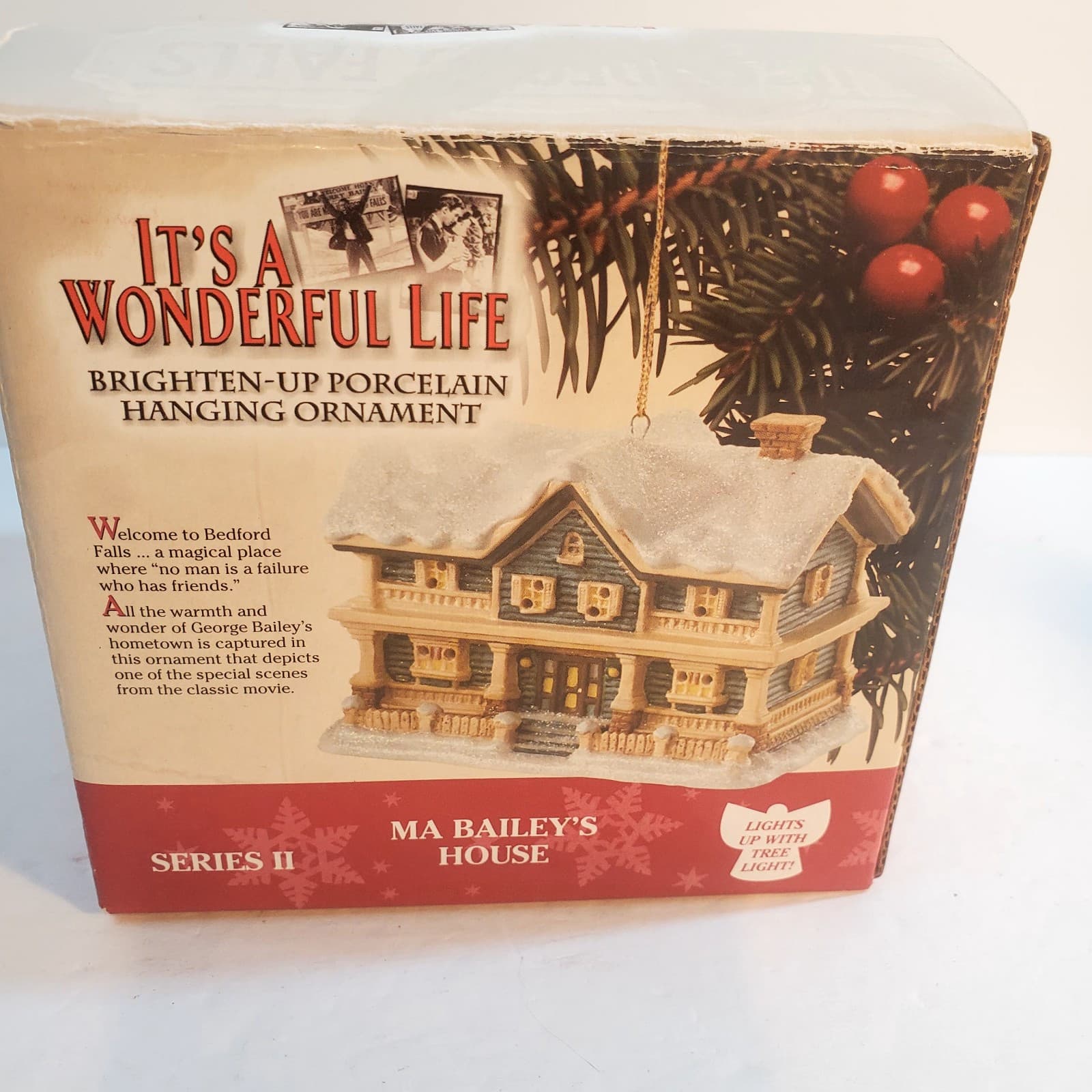 It’s A Wonderful Life Ma Bailey's House Series II Porcelain Brighten Up Ornament - Thumbnail 11