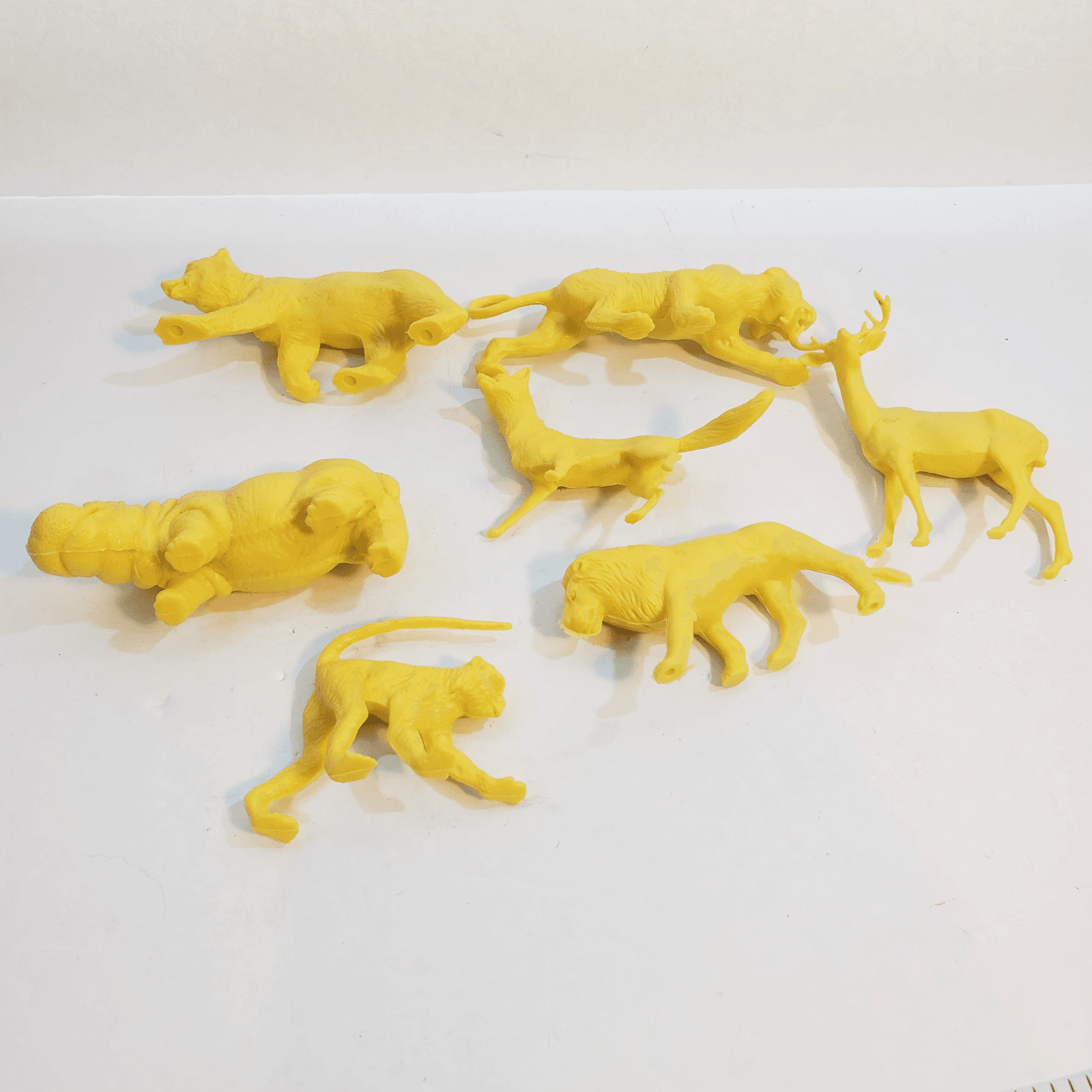 Lot of 7 Yellow Hard Molded Plastic Wild Animals Lion Monkey Fox Bear Hippo Deer - Thumbnail 13
