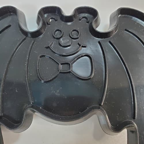 Vtg Current Inc Plastic White Ghost Black Bat Halloween Cookie Cutters Taiwan - Thumbnail 3