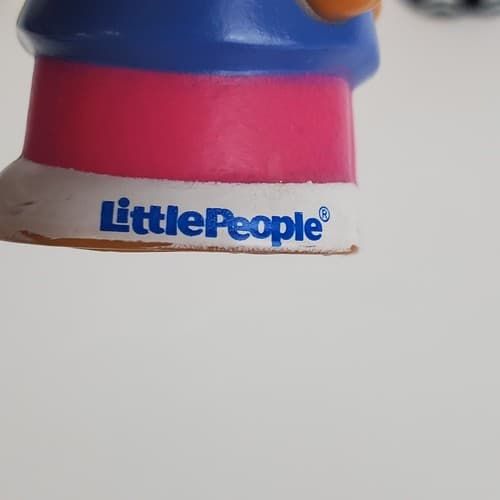 Little People Lot of 7 Figures Fisher-Price Boys Girls Mixed Various Years - Thumbnail 12