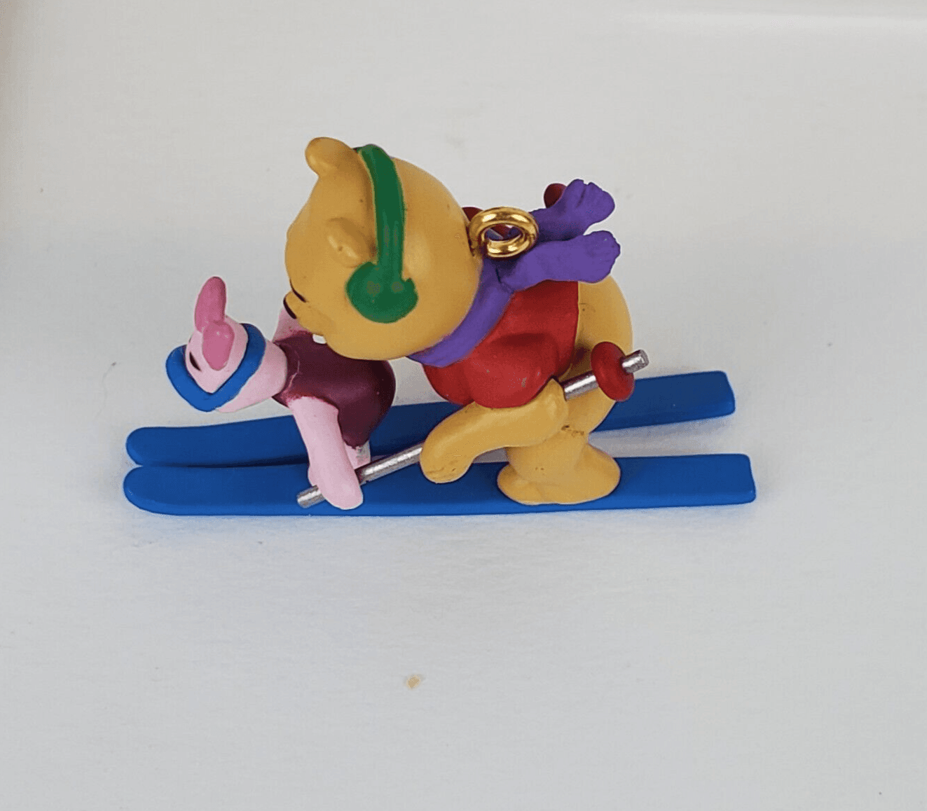 Hallmark Disney 2002 On the Slopes Winnie the Pooh Miniature Ornament - Thumbnail 5