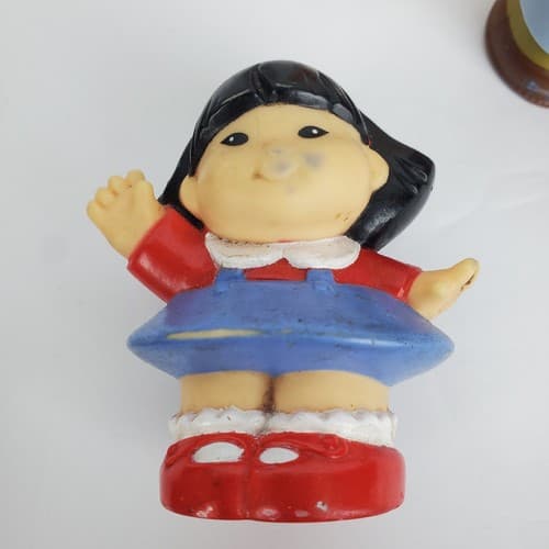 Little People Lot of 7 Figures Fisher-Price Boys Girls Mixed Various Years - Thumbnail 2