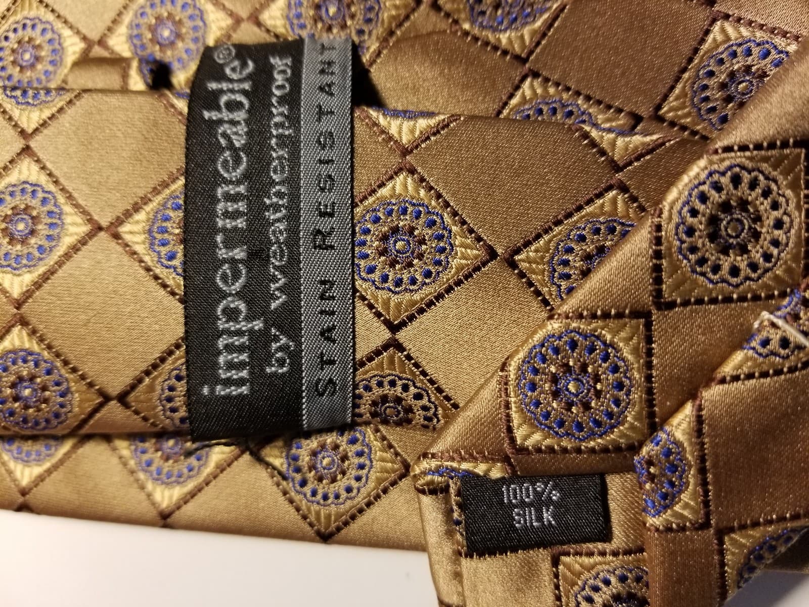 Impermeable by Weatherproof Men's 100% Silk Tie Gold Print - Thumbnail 2