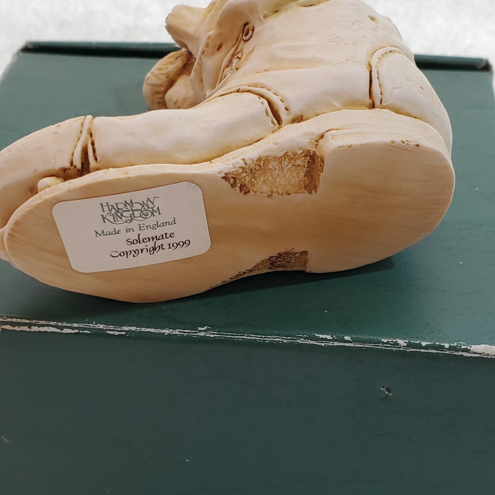 Harmony Kingdom Sole Mate Dog in Boot UK Made 1999 Trinket Box Figurine - Thumbnail 8