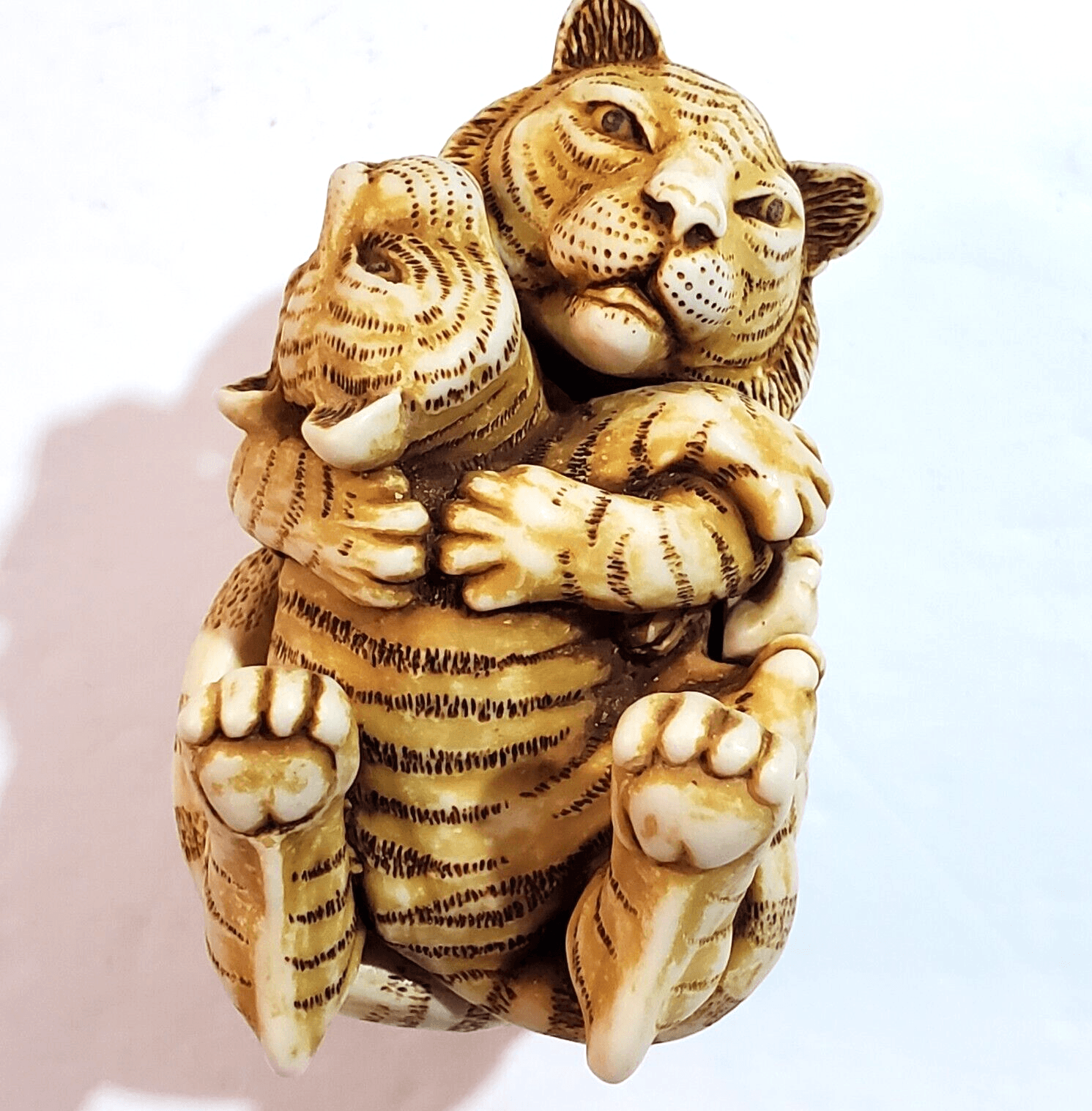 Harmony Kingdom Pride And Joy Mother and Cub Tigers UK Made Trinket Box Figurine