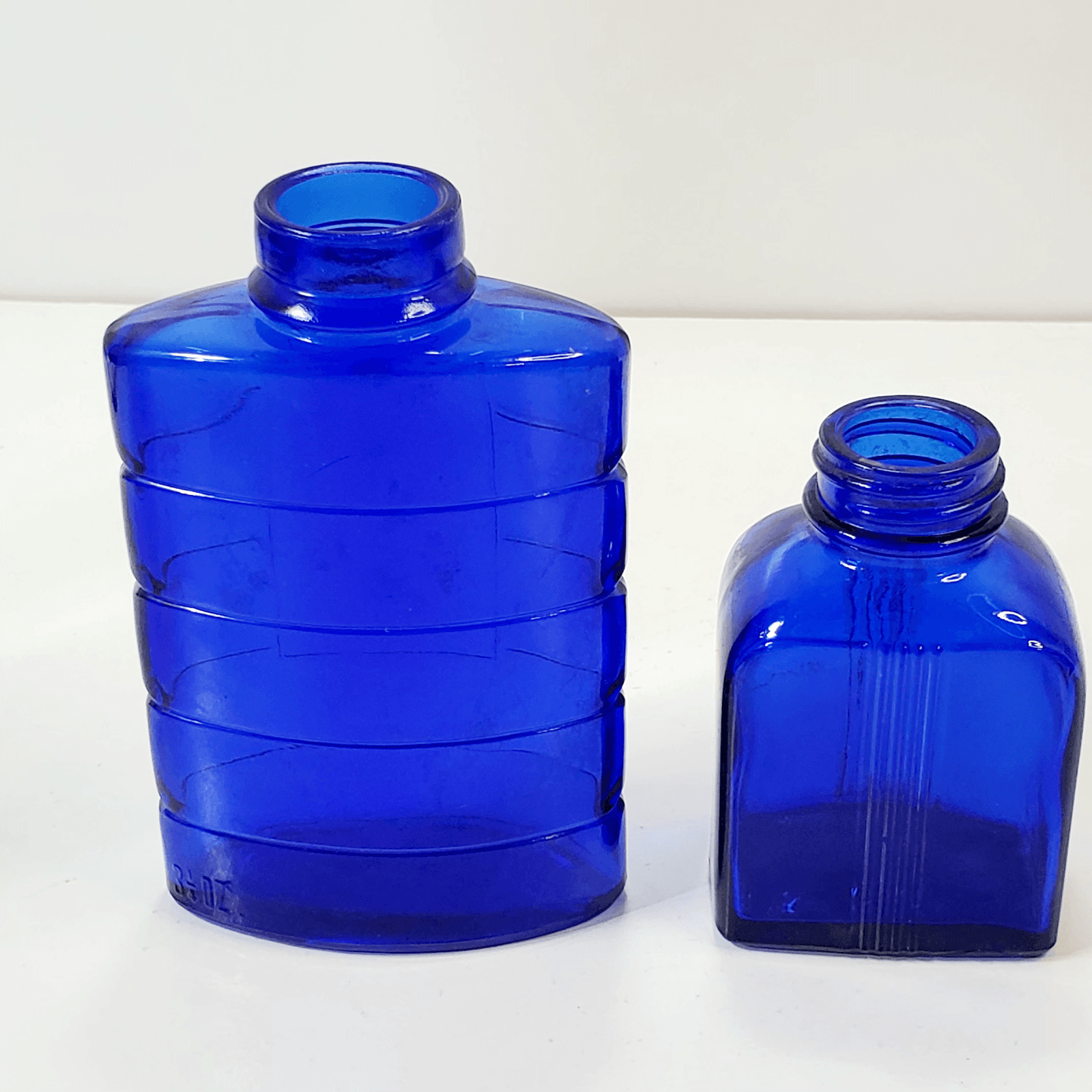 Vintage Bourjois Talcum Powder & Small Cobalt Blue Glass Bottles NO TOPS - Thumbnail 3