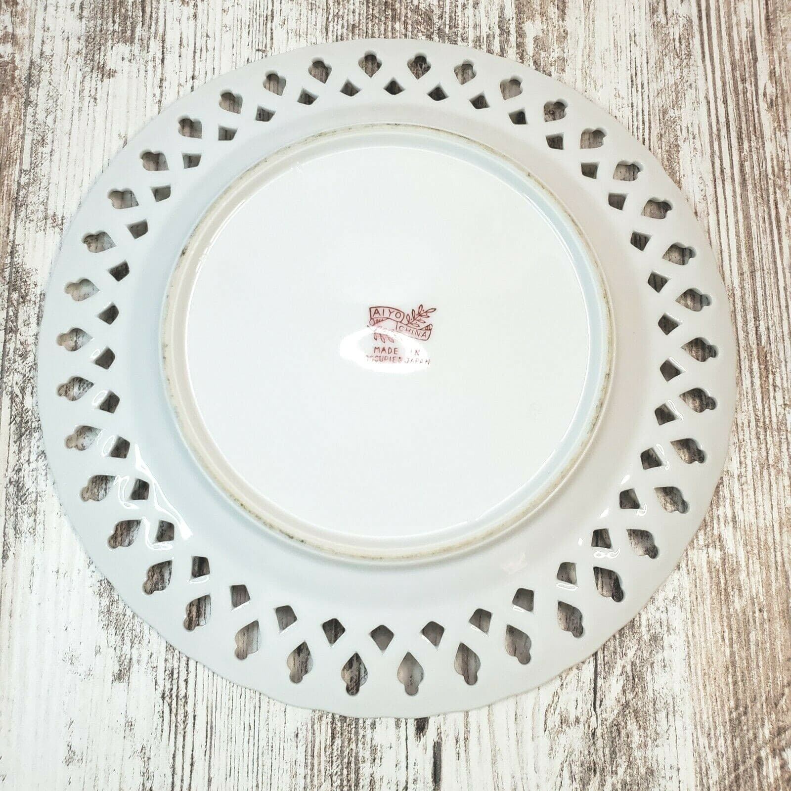 AIYO China Occupied Japan Handpainted Decorative Floral Plate with Gold Trim - Thumbnail 4