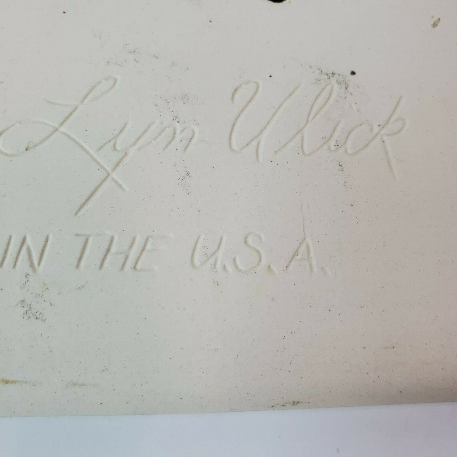 Vintage French Bread Warmer Ceramic Floral Signed Lyn Ulick 1991 Made in USA - Thumbnail 5