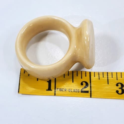 Vintage Pfaltzgraff Village Pattern Stoneware Napkin Rings Beige Brown Set of 6 - Thumbnail 4