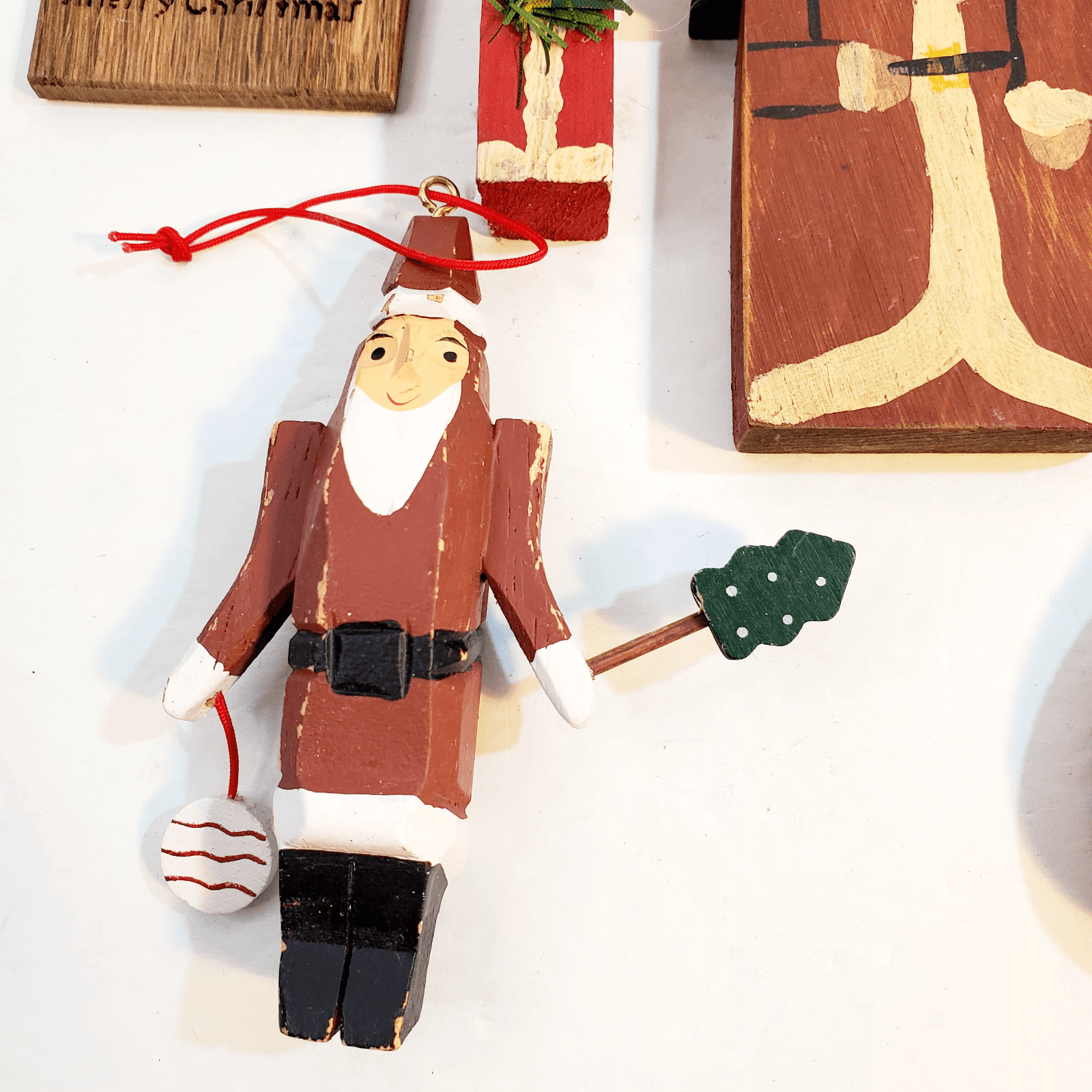 Lot of 7 Rustic Wooden Santa Christmas Ornaments Folk Art and Cinnamon Stick - Thumbnail 6