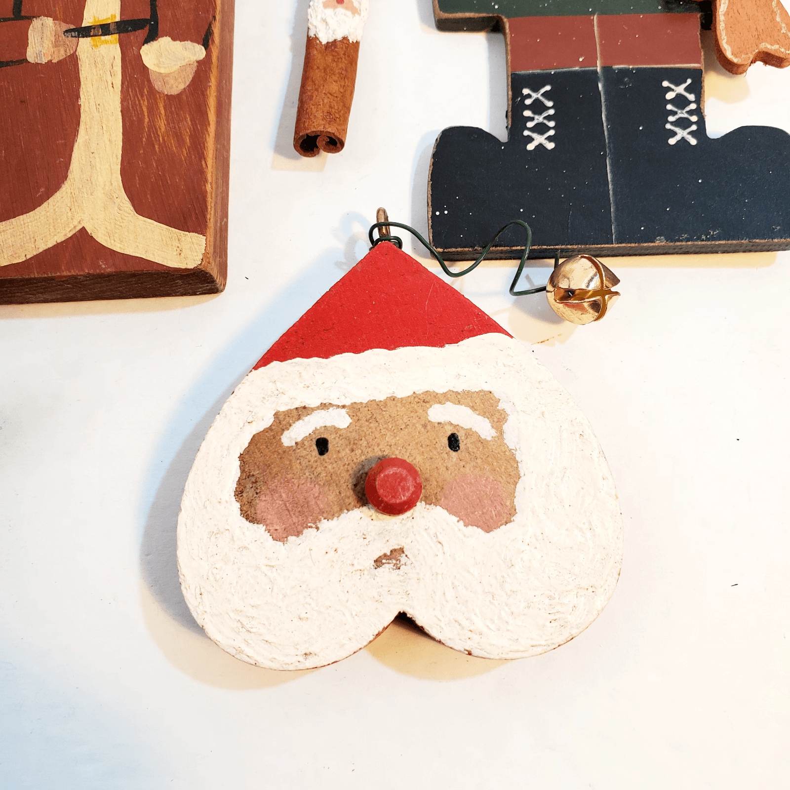Lot of 7 Rustic Wooden Santa Christmas Ornaments Folk Art and Cinnamon Stick - Thumbnail 5