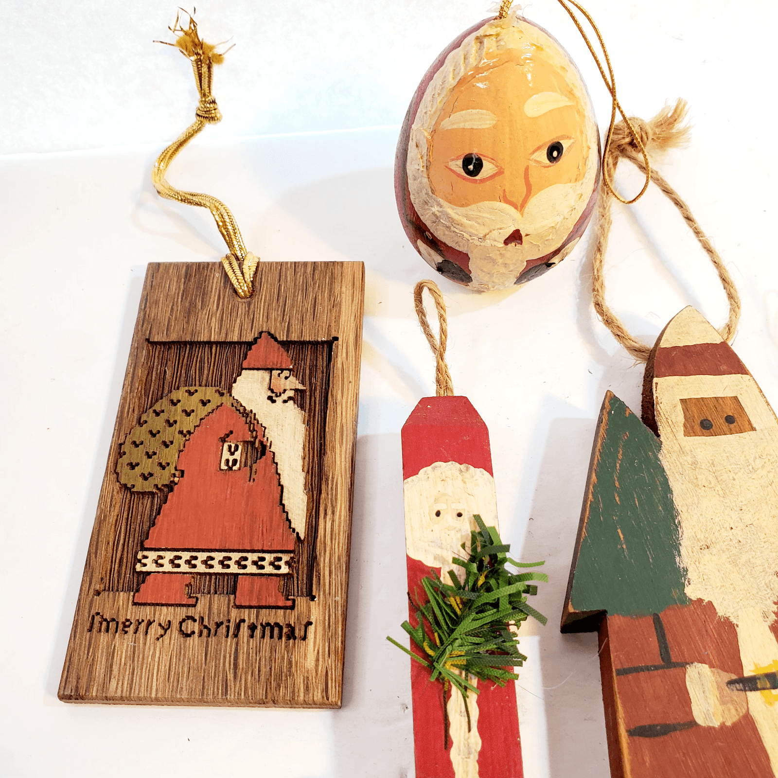 Lot of 7 Rustic Wooden Santa Christmas Ornaments Folk Art and Cinnamon Stick - Thumbnail 2