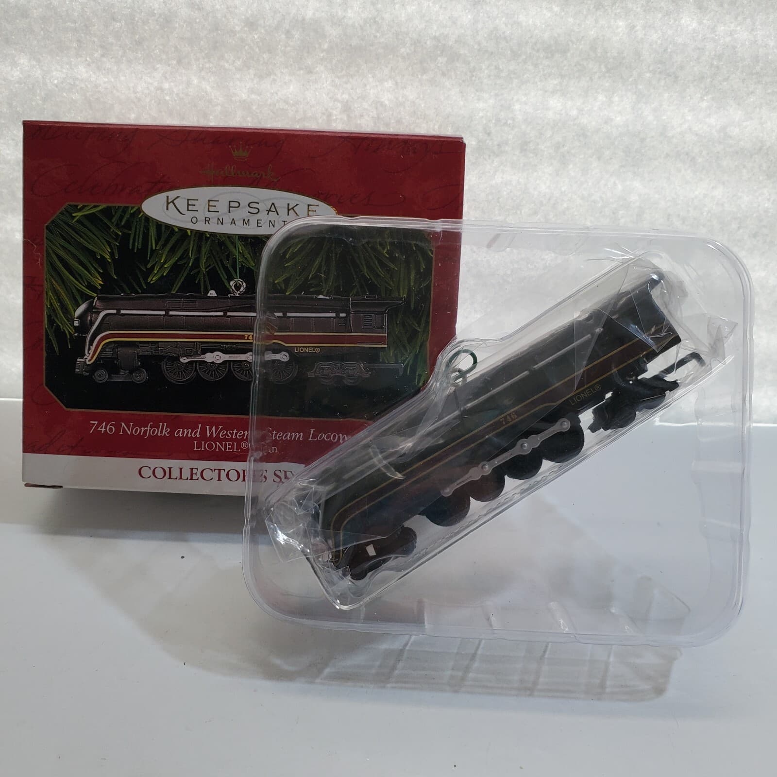 Hallmark Keepsake Christmas Ornament 746 Norfolk and Western Steam Locomotive - Thumbnail 3
