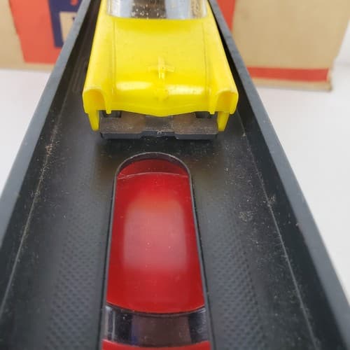 Vintage LIONEL Post War O Guage Black Red Auto Loader w/ 3 cars DAMAGED BOX - Thumbnail 6