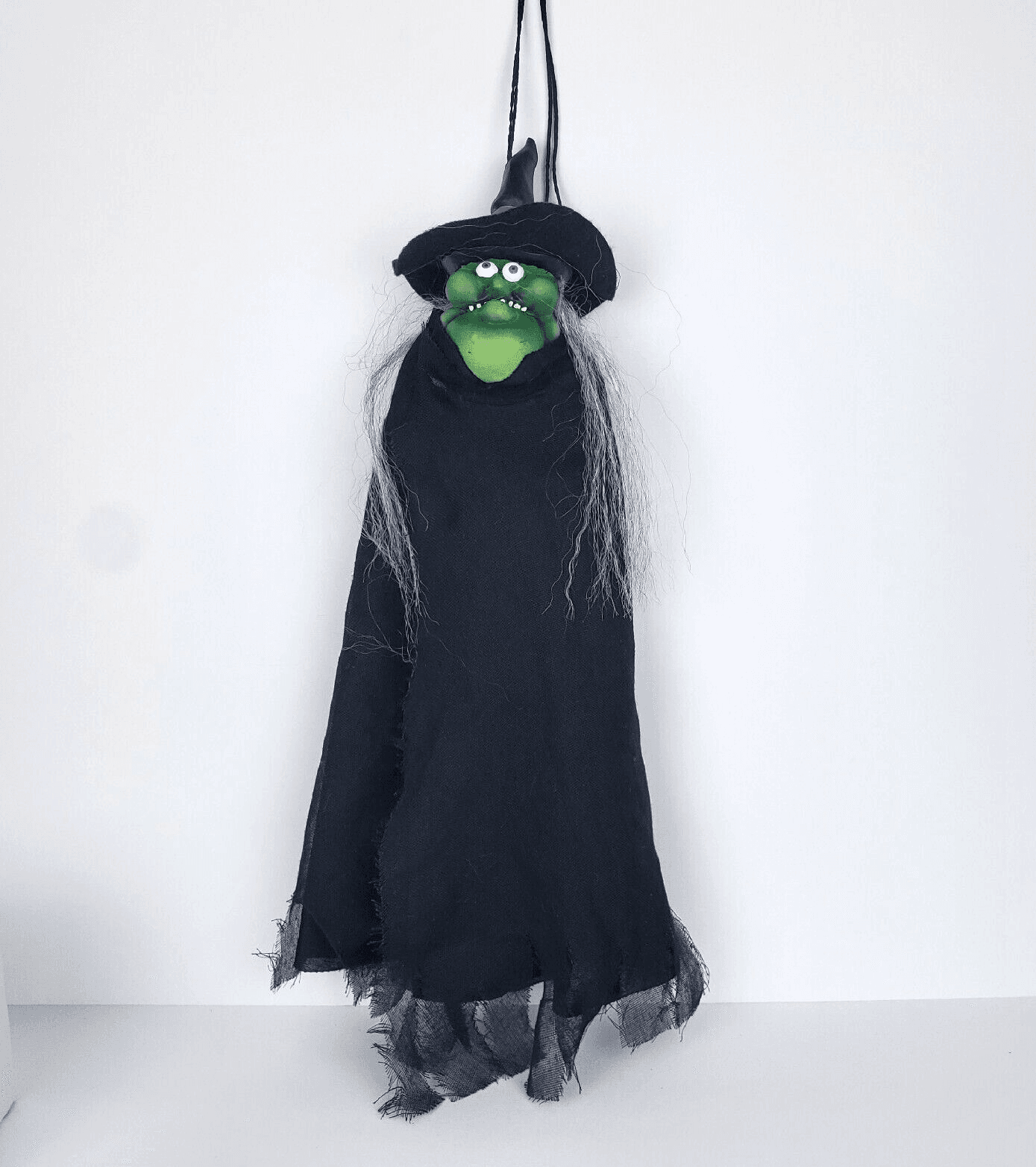 Mario Chiodo Studios Hanging Witch Halloween Decor Green Face Goblin Creepy 2006