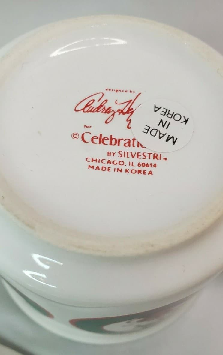Celebrations by Silvestri Audrey Heffner Childs Plate, Cup & Bowl Christmas - Thumbnail 11